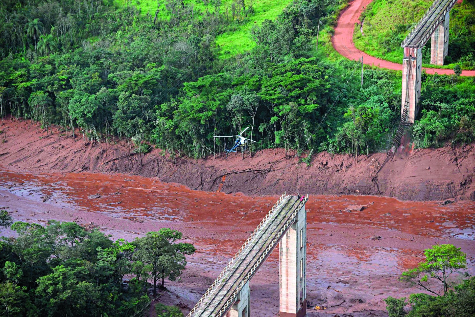 Brasil. Colapso de barragem arrasa populações | FOTOS