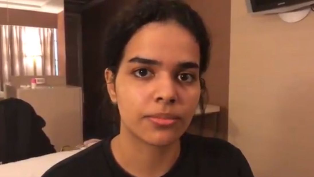 Adolescente saudita barricada em hotel tailandês para fugir à família
