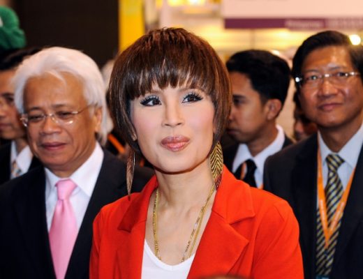 Princesa tailandesa &#8220;triste&#8221; por não se poder candidatar nas próximas eleições