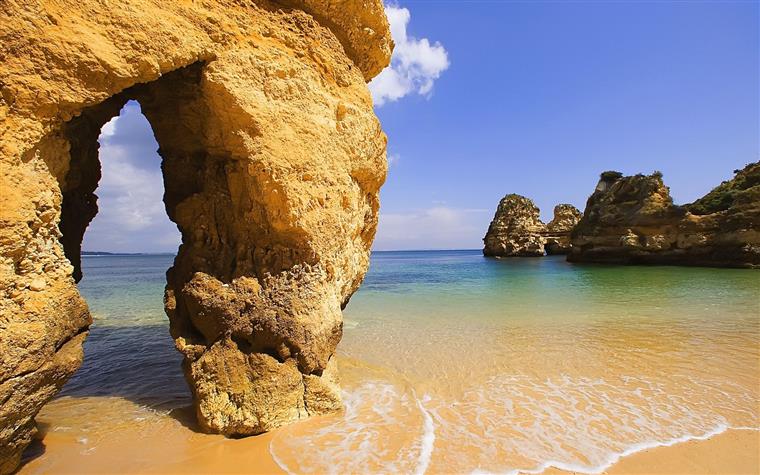 Portugal bate fecha 2018 com novo recorde no turismo