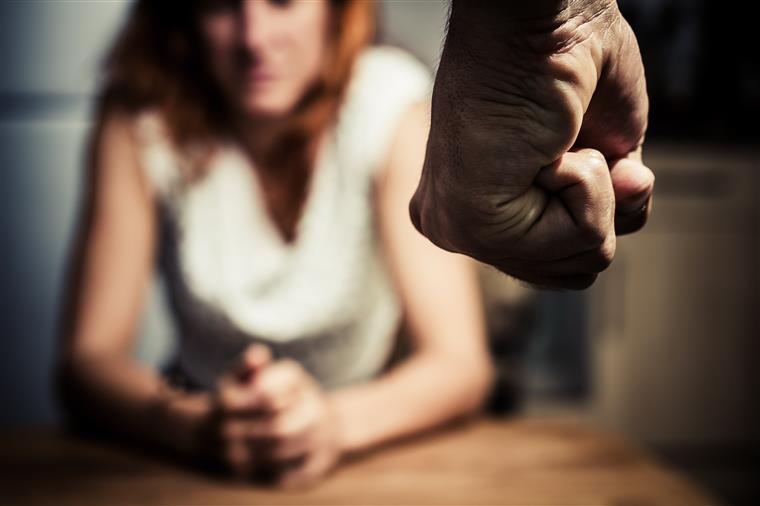 Aprovadas medidas de combate à violência doméstica