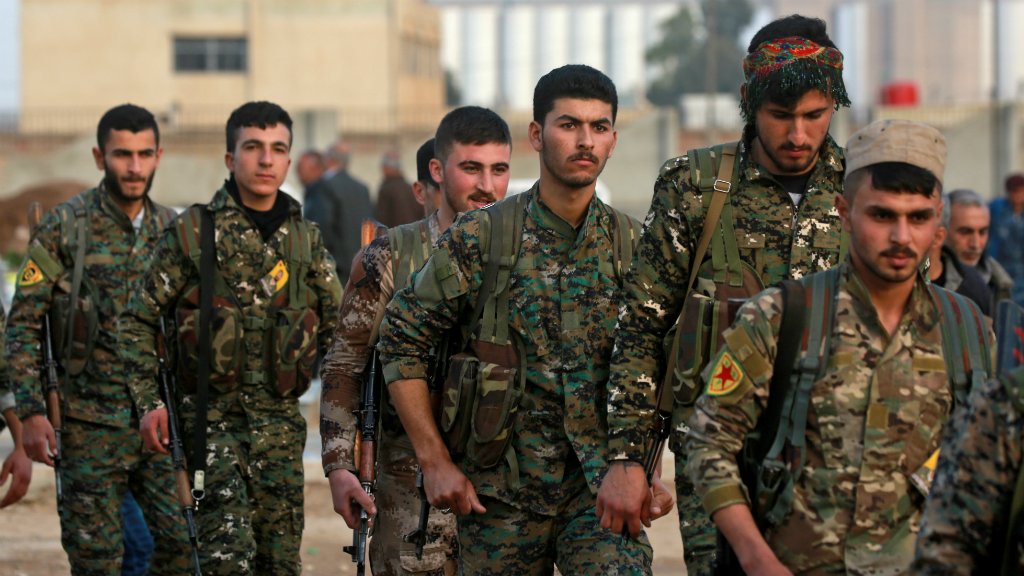 Os curdos pedem tribunais internacionais para combatentes do Estado Islâmico