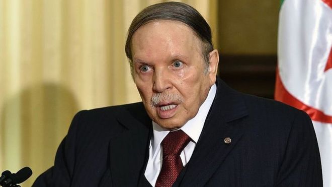 Chefe dos militares da Argélia afasta Bouteflika do poder