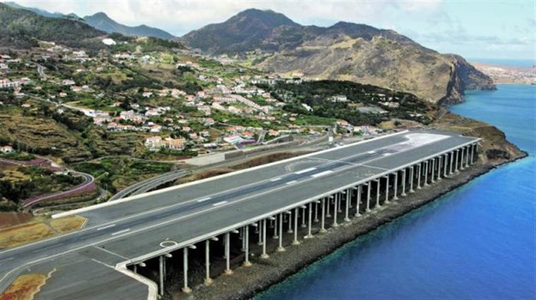 Vento forte obrigou ao cancelamento de 21 voos no Aeroporto da Madeira