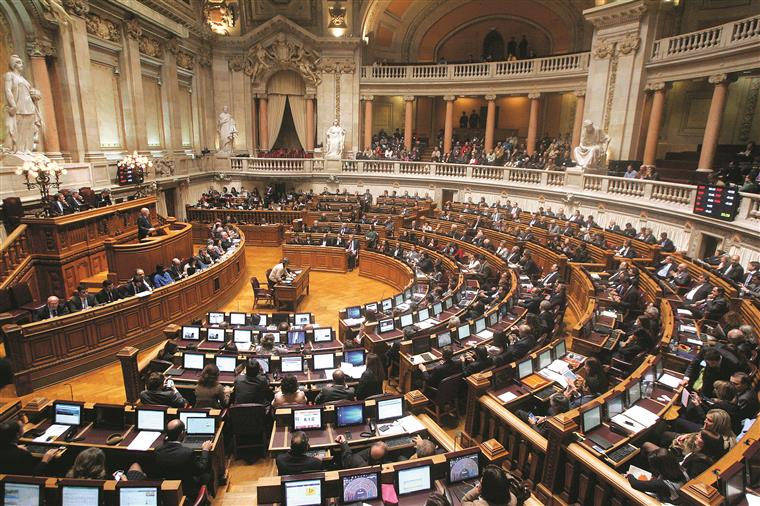 Duplo login na Assembleia da República para combater falsas presenças de deputados