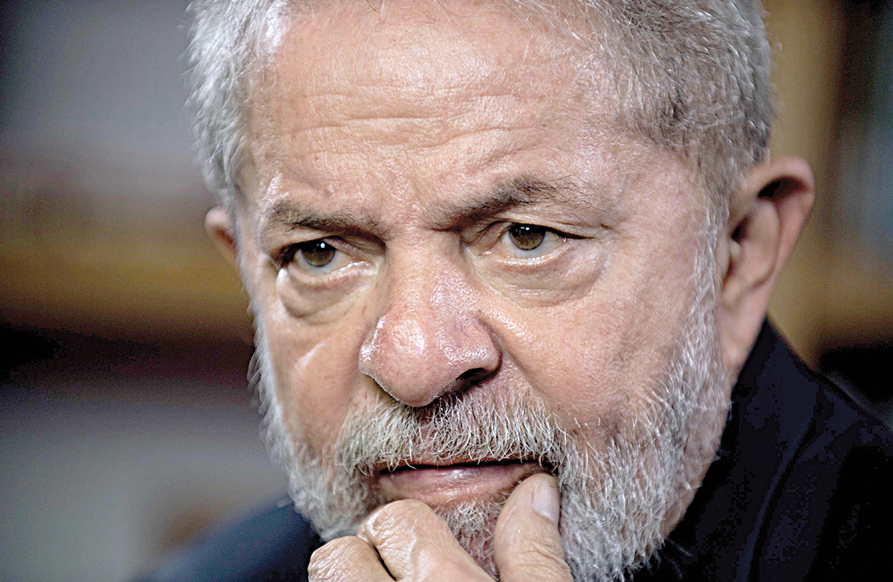 Lula da Silva defende regulação das redes sociais