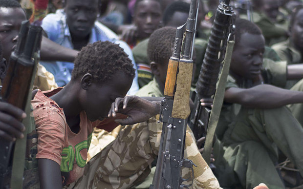 Quase 900 crianças libertadas das milícias na Nigéria