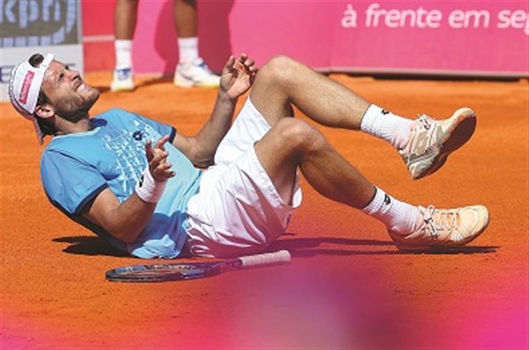 Ténis. João Sousa cai na primeira ronda de Roland Garros