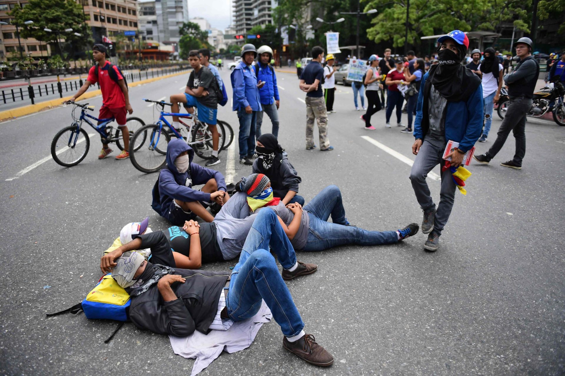 Venezuela. Multiplicam-se os relatos de violência num país à beira do caos