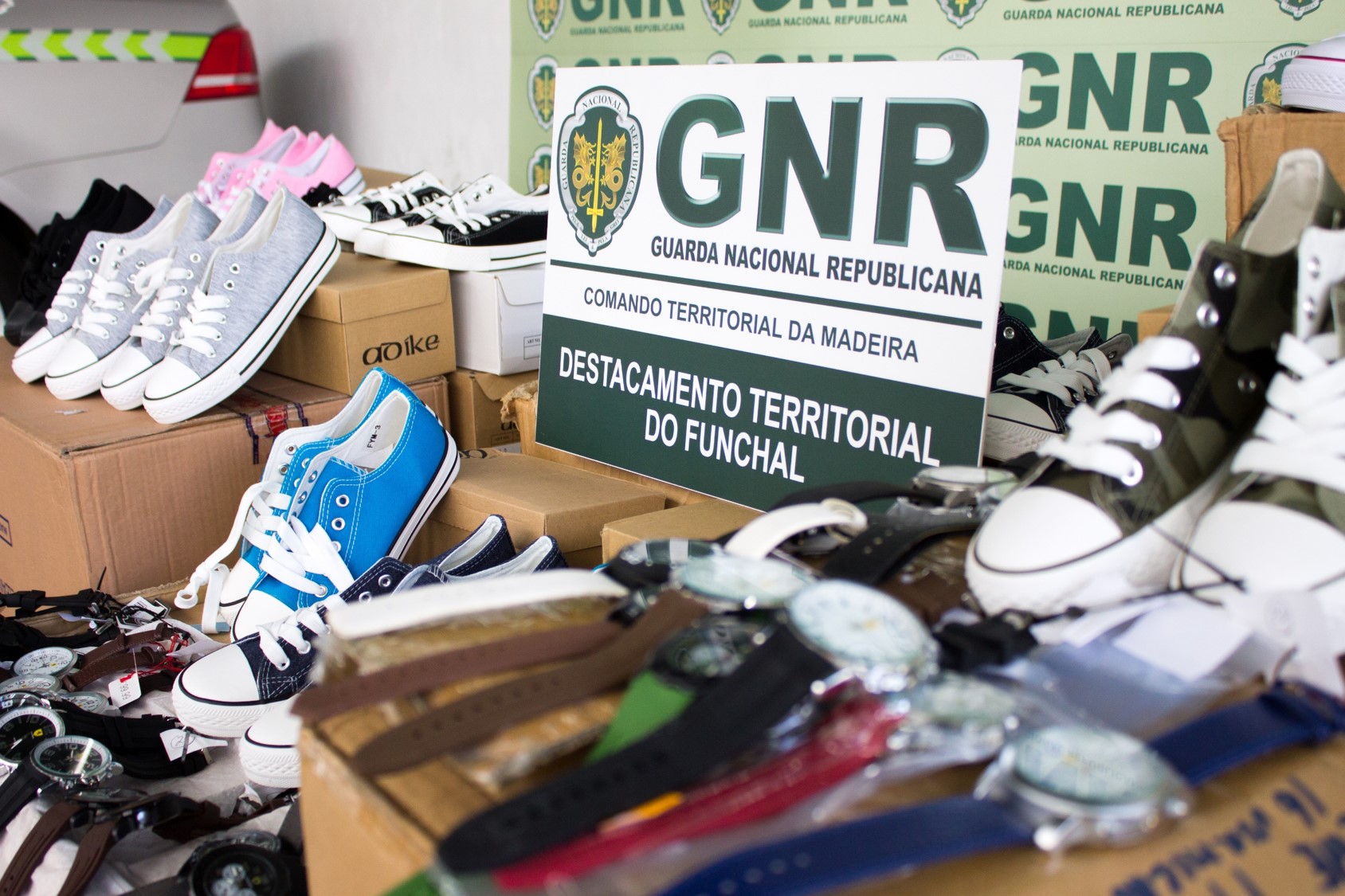 Madeira. Apreendidos 6 271 artigos contrafeitos em operação da GNR