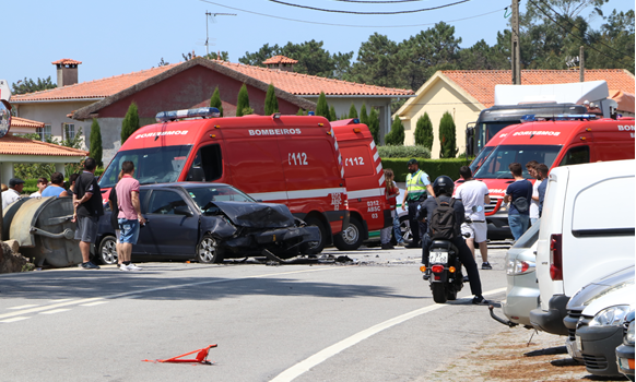 Dois menores feridos em acidente em Barcelos