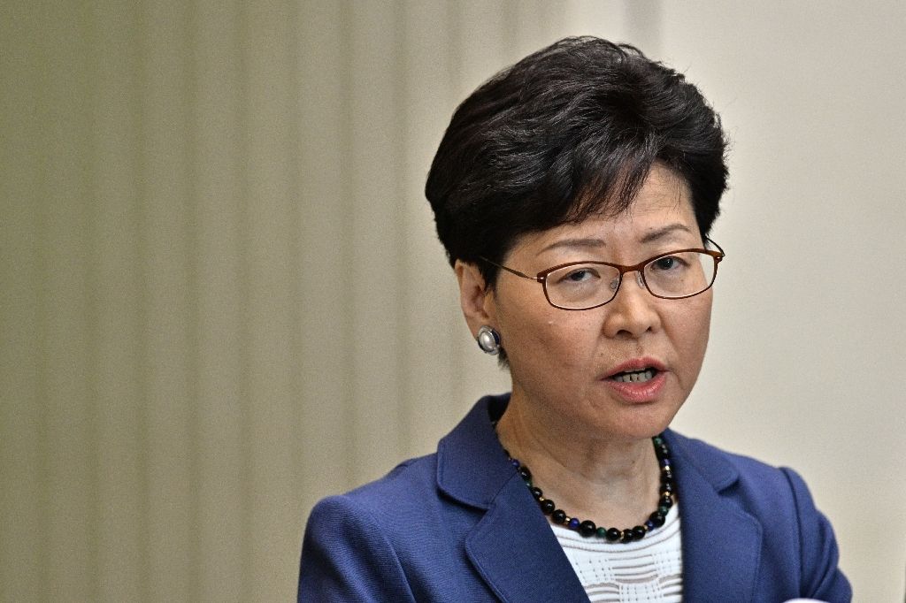Chefe de Governo de Hong Kong espera retorno ao diálogo