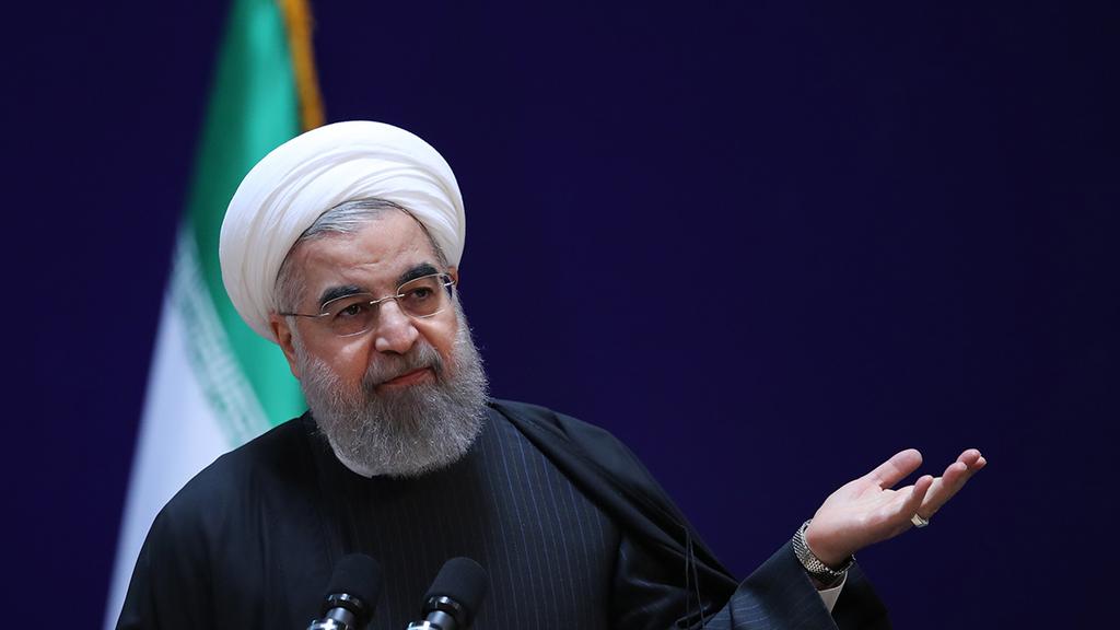 Irão. Rouhani diz que novas sanções mostram “desespero” norte-americano