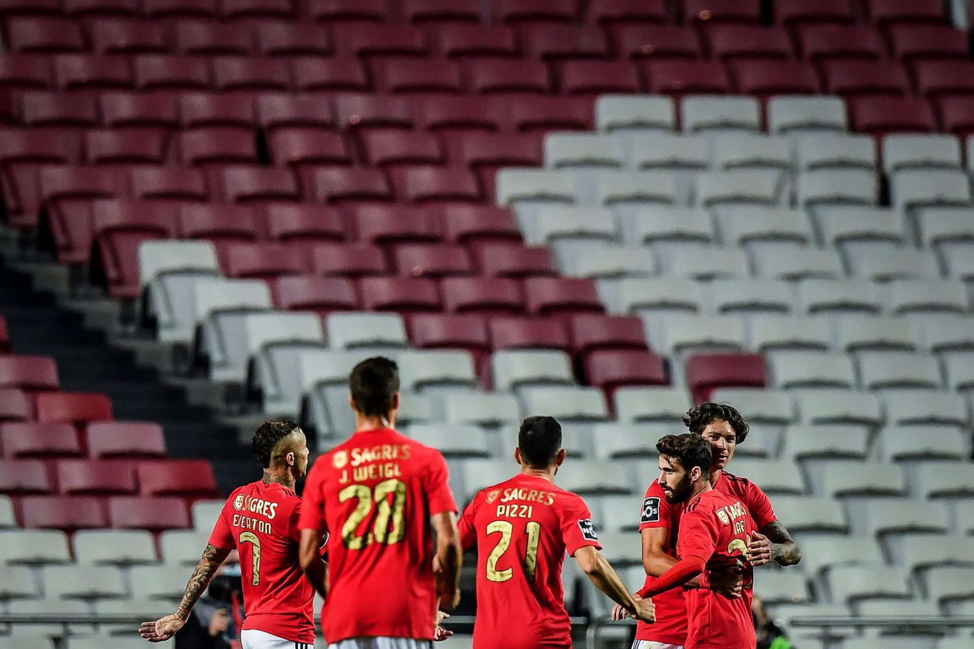 Benfica-Standard Liège: adeptos voltam à Luz