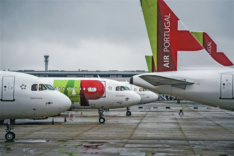 Empresa de limpeza dos aviões da TAP em Lisboa avança para despedimento coletivo