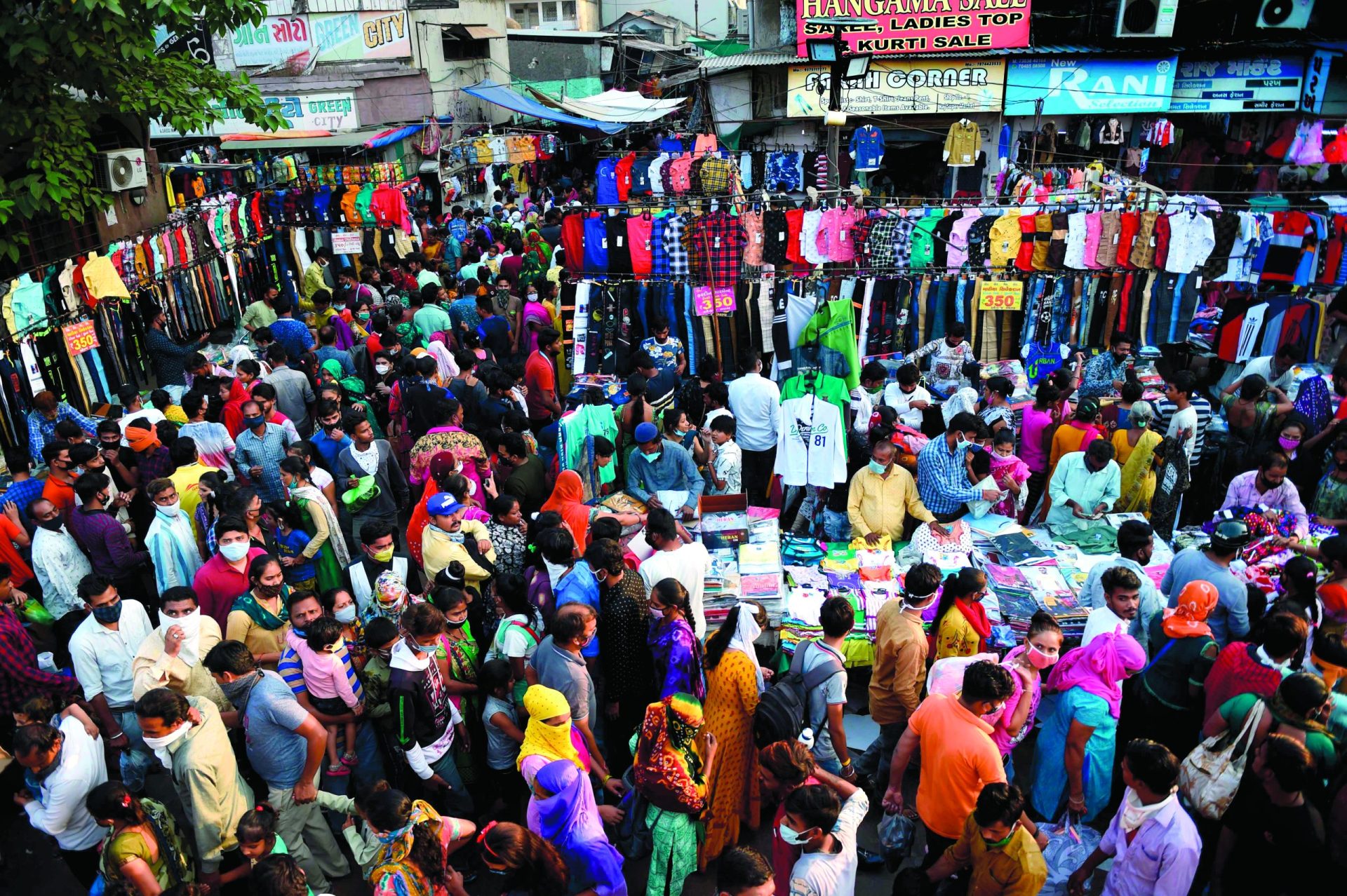 Festival religioso pode deixar Nova Deli com 12 mil casos diários