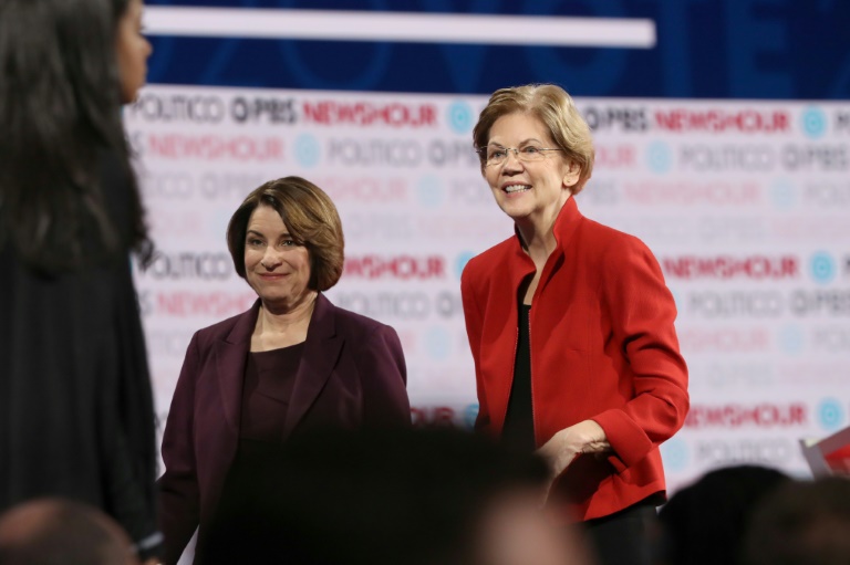New York Times apoia Warren e Klobuchar para a corrida à presidência