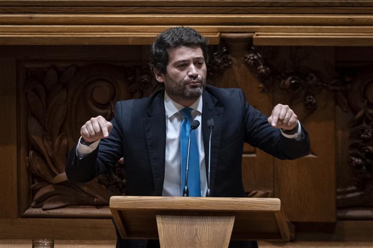 Parlamento trava substituição de André Ventura