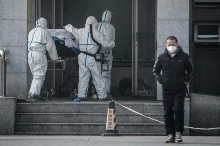 China sugere que pandemia teve origem nos produtos congelados de outros países