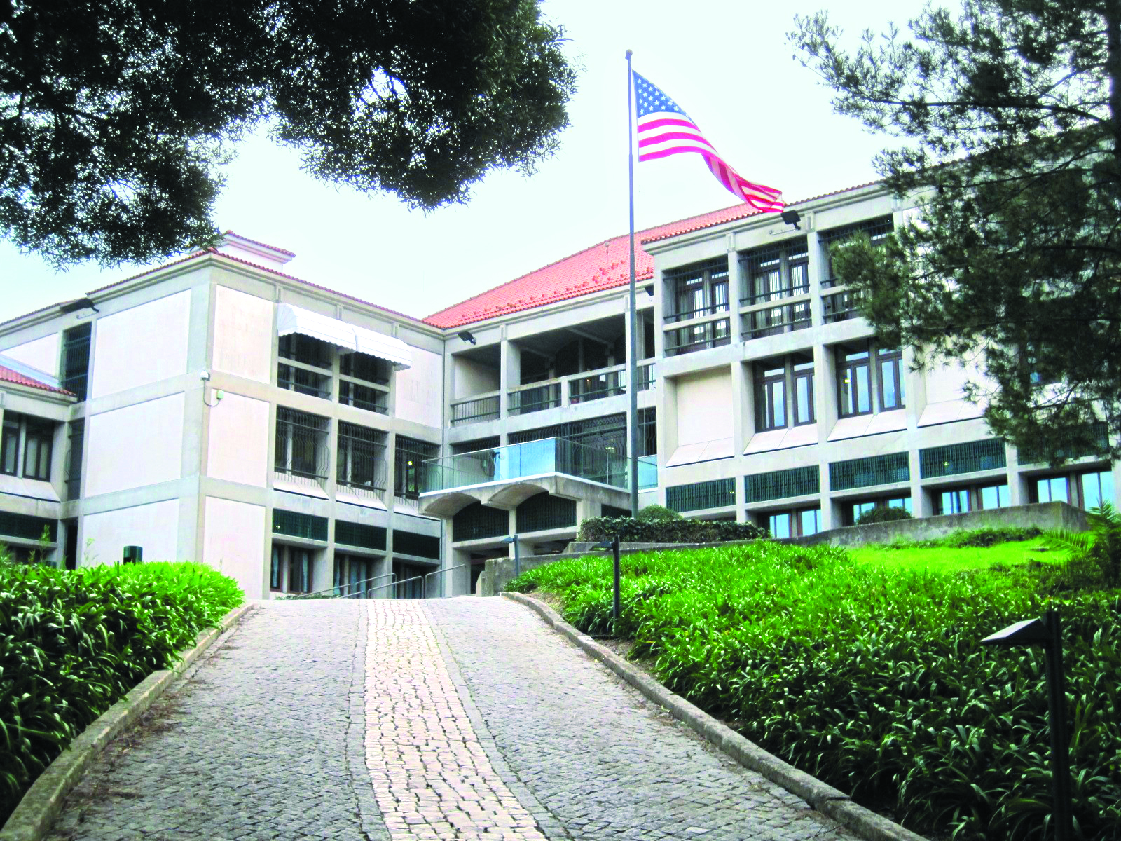 Alerta máximo na Embaixada dos EUA em Lisboa