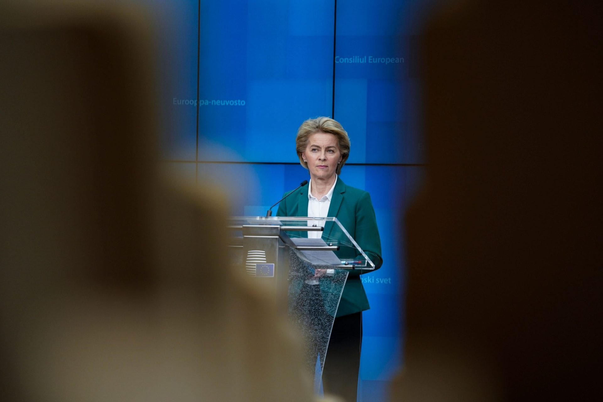 Bruxelas anuncia suspensão “inédita” de regras de disciplina orçamental