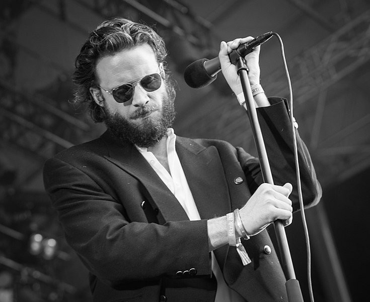 Father John Misty quer ajudar artistas prejudicados pelo Coronavírus com este álbum