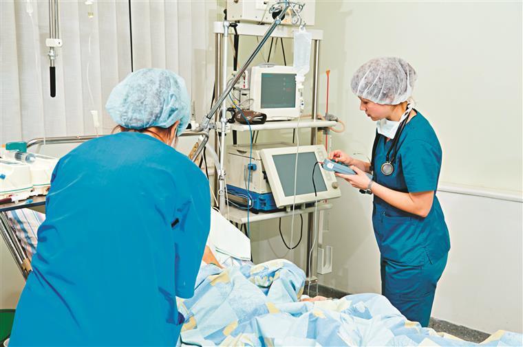 Fundação Champalimaud vai fazer os primeiros testes de imunidade a enfermeiros do Santa Maria e do Santo António