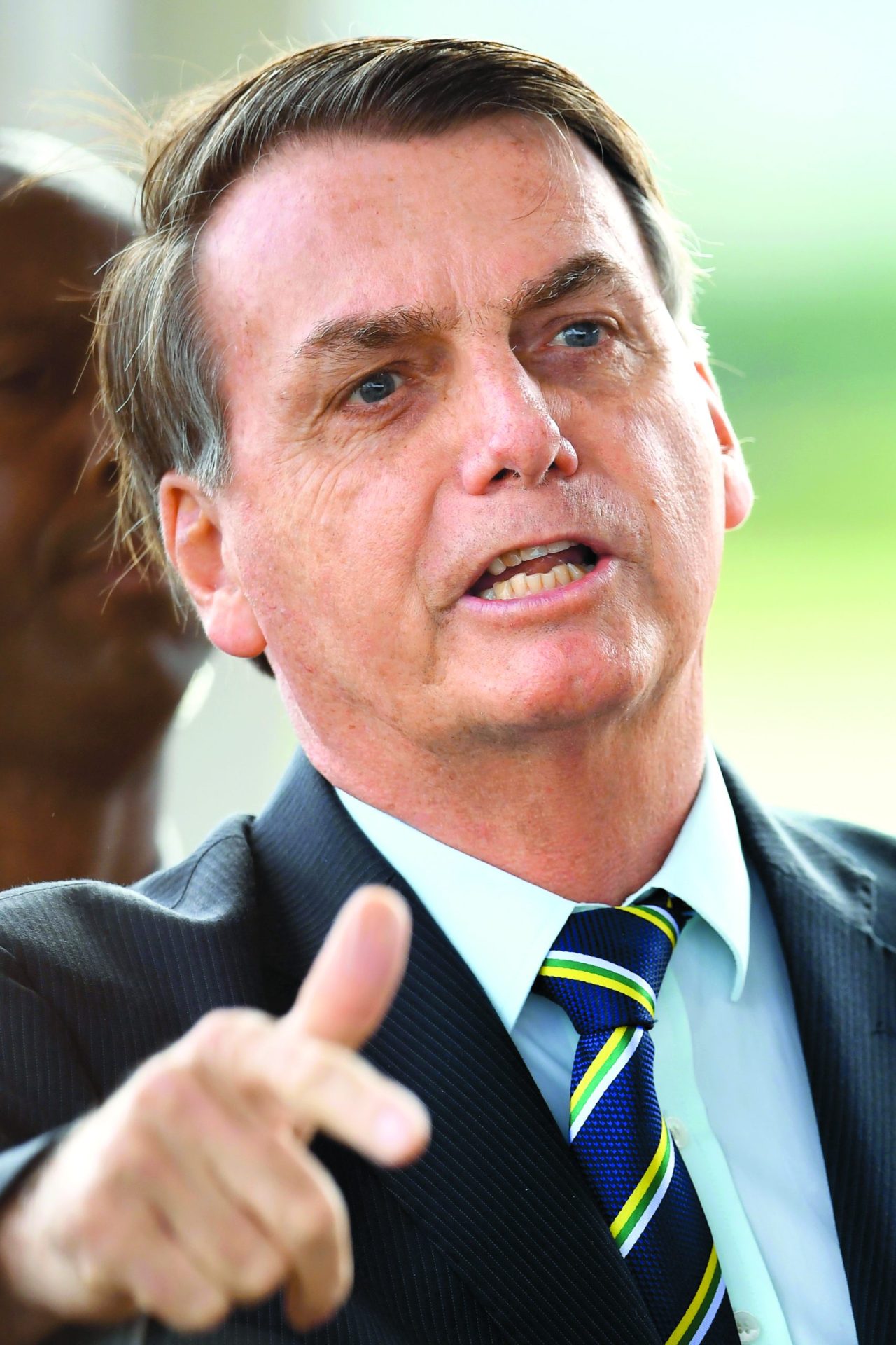Bolsonaro “Messias” não faz milagres, nem os seus discípulos o seguem