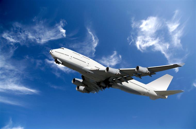 NAV Portugal regista quebra de 36% do tráfego aéreo em março