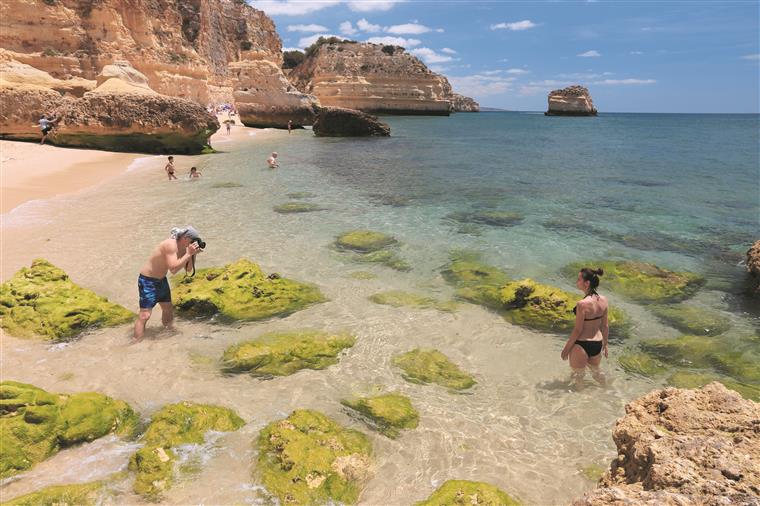 Turismo no Algarve viveu pior março de sempre