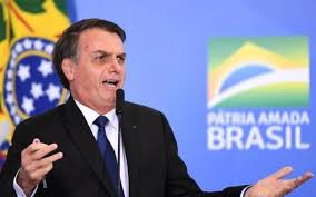 “Não vou esperar f**** alguém da minha família”, terá dito Bolsonaro