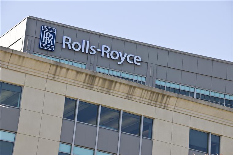 Rolls-Royce vai despedir nove mil trabalhadores