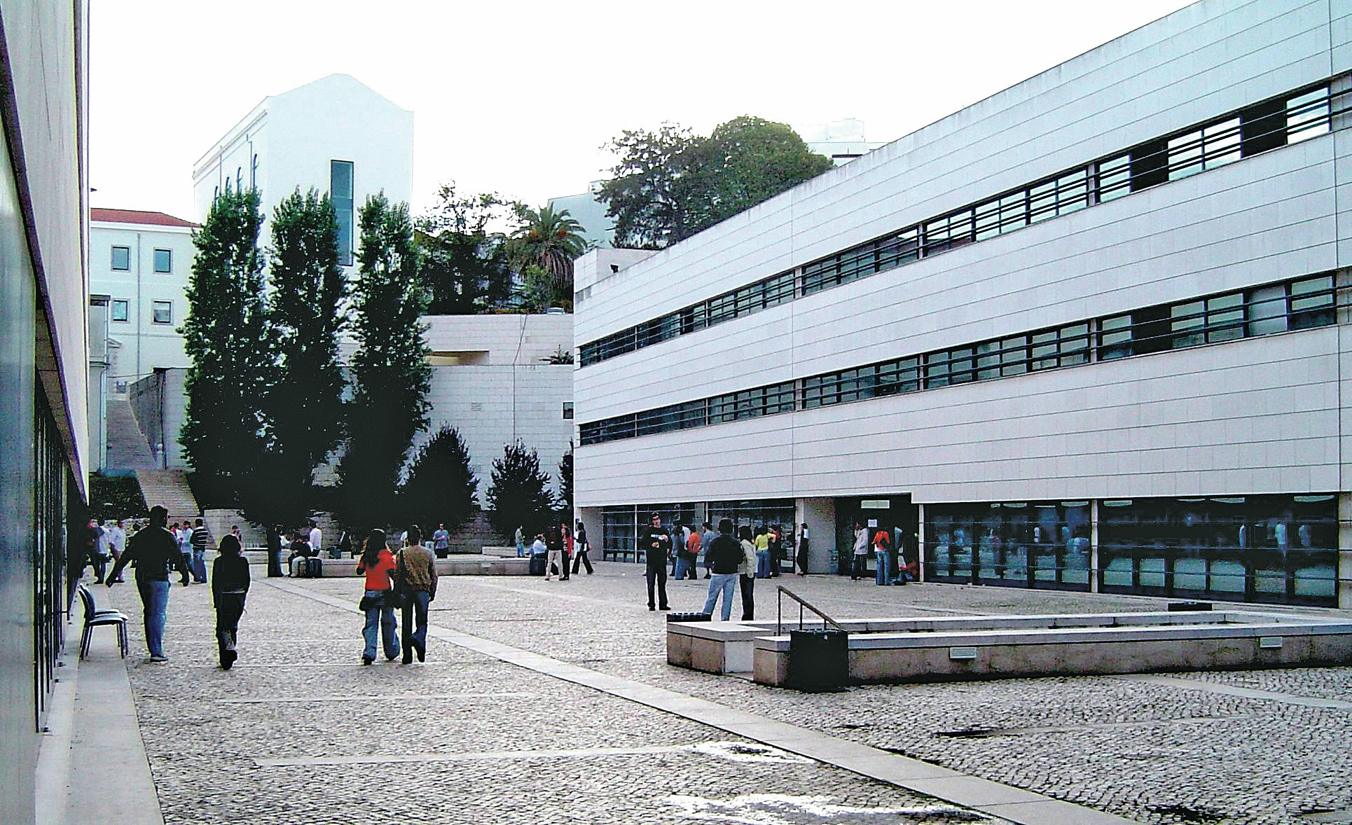 Três universidades portuguesas no ranking do Financial Times