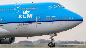 Bruxelas aprova ajuda estatal holandesa de 3,4 mil milhões à KLM