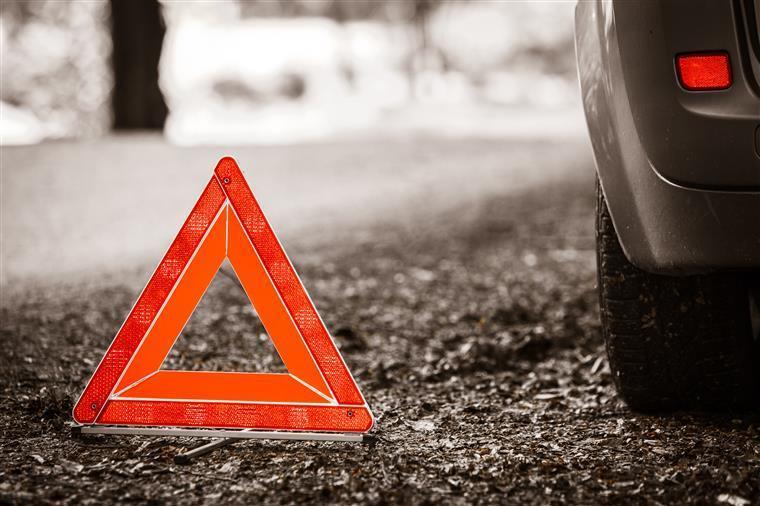 Despiste de carro em Leiria provoca a morte de uma criança de 10 anos