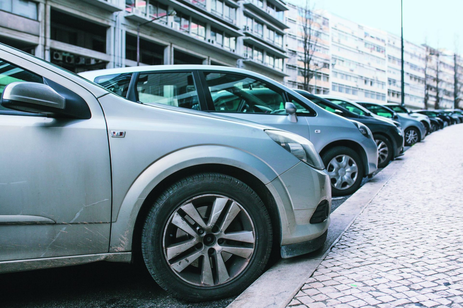 Em média, são assaltados 267 carros por mês em Lisboa
