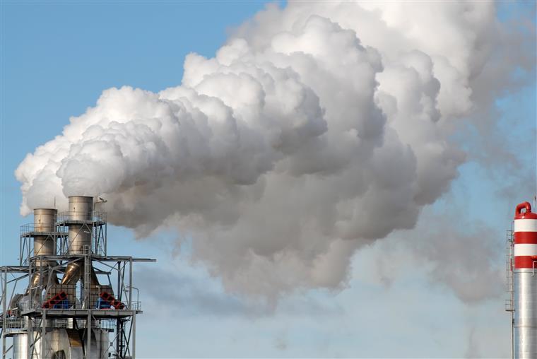 Empresas vão ter de definir metas climáticas antes da COP26