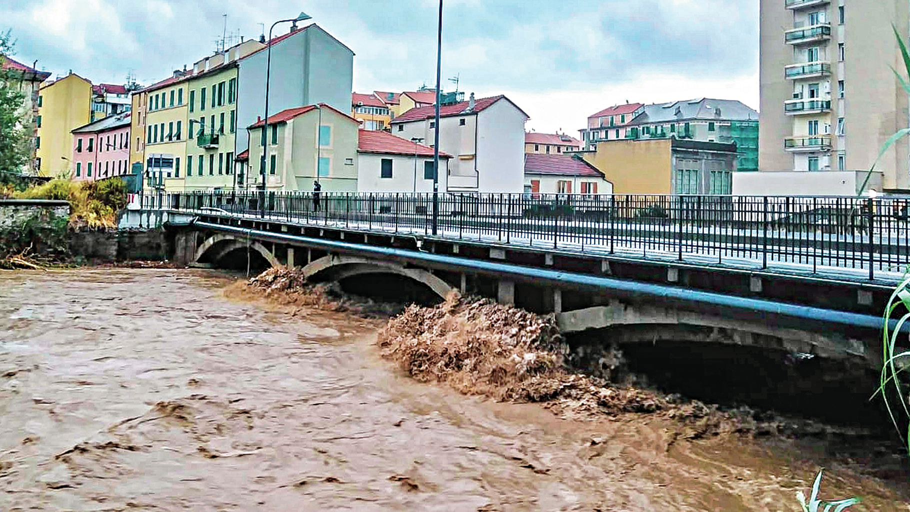 Pessoas desaparecidas devido a inundações e mau tempo em Itália