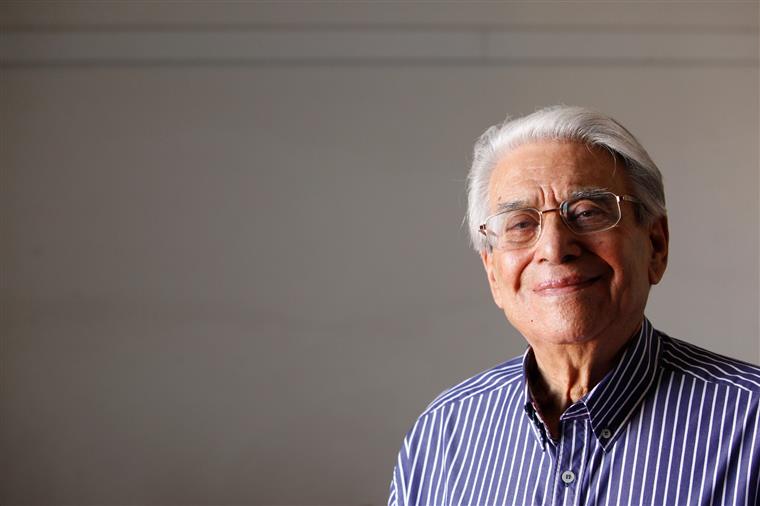 Feytor Pinto (1932-2021). Um padre de pontes que insistia que a fé tem de deixar obra
