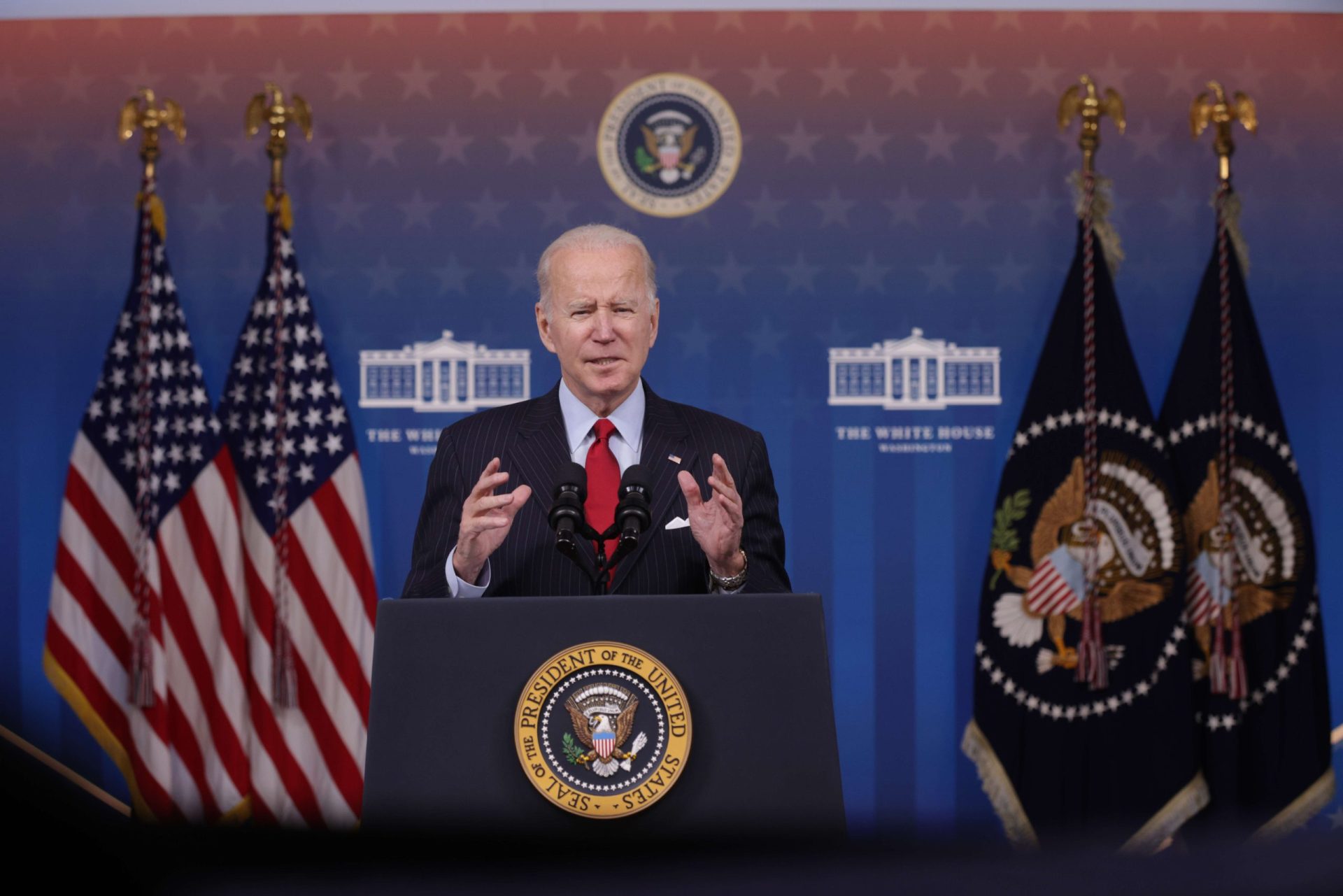 Estados Unidos. Biden vai recandidatar-se apesar de idade e impopularidade