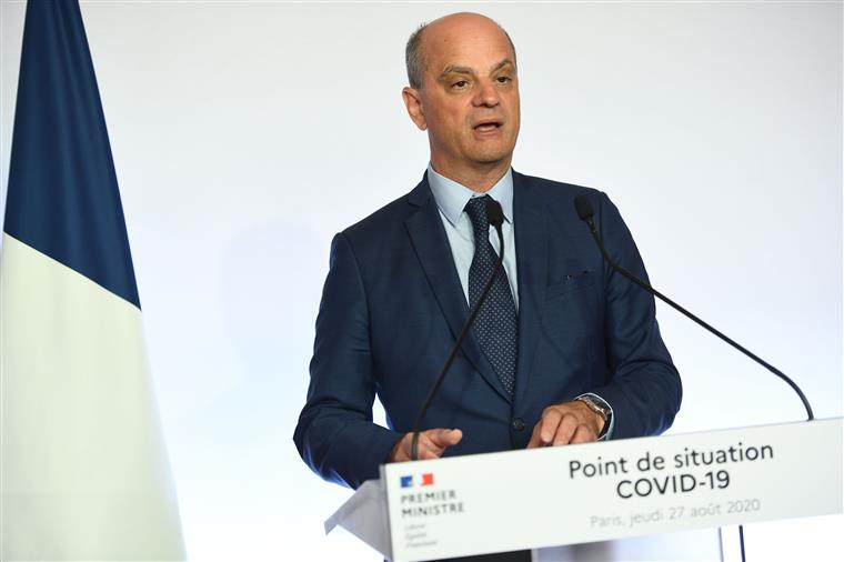 Ministro da Educação francês afirma apoiar o desenvolvimento da língua portuguesa