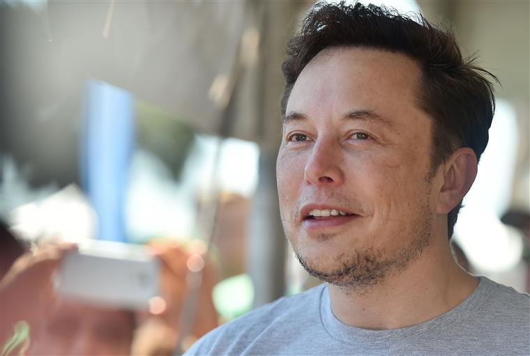 Elon Musk eleito personalidade do ano pela Time