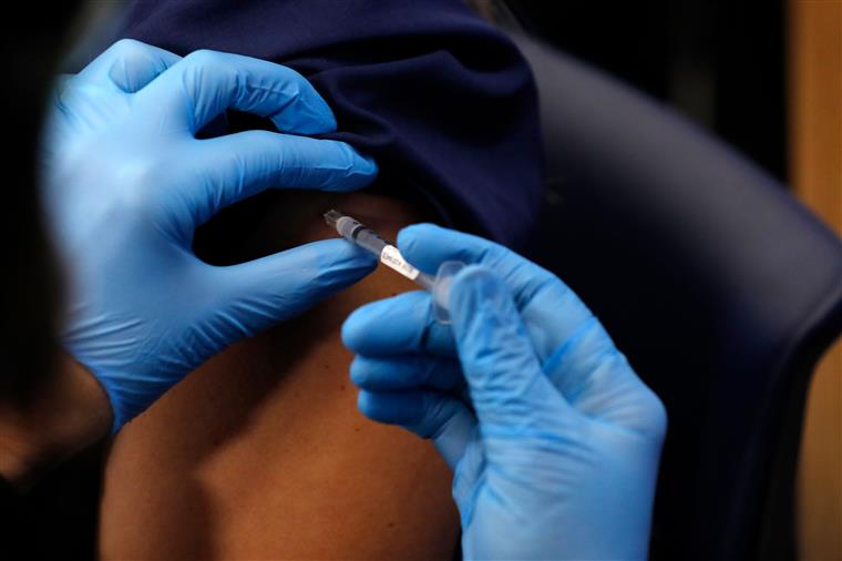 Autópsia a auxiliar do IPO do Porto revela que morte não tem relação direta com vacina