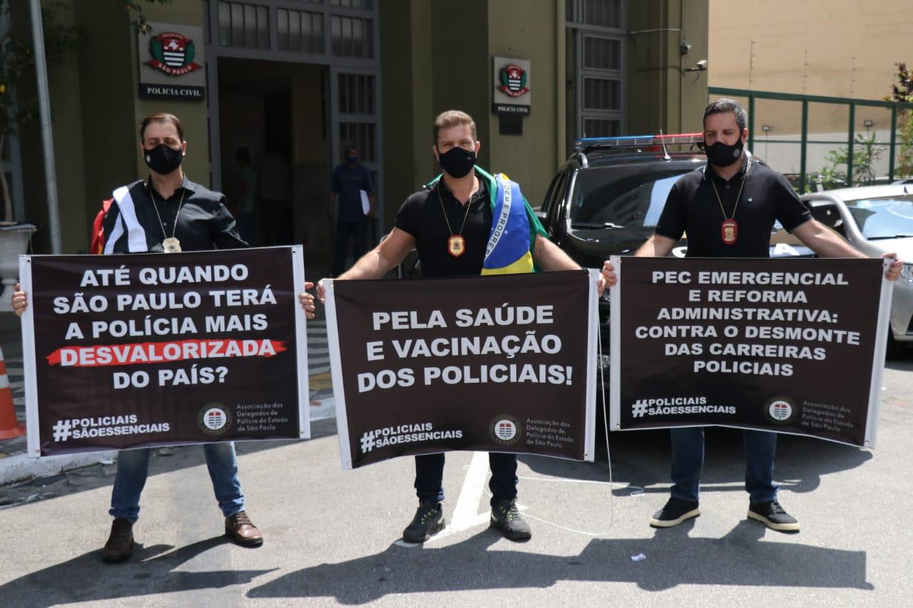 Polícias brasileiras exigem ser incluídos no grupo prioritário para a vacinação contra a covid-19