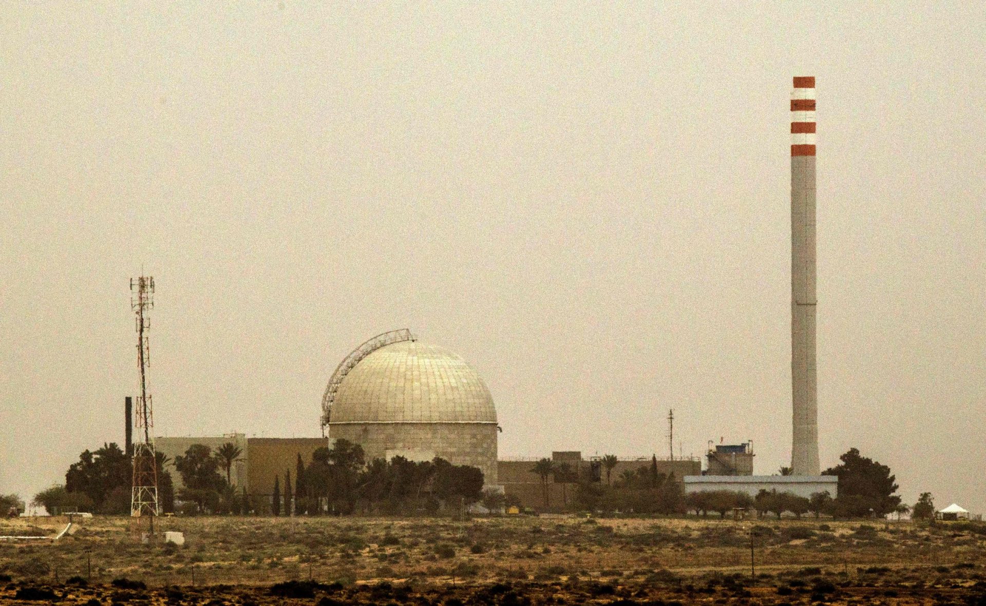 Míssil sírio atinge Israel perto de reator nuclear