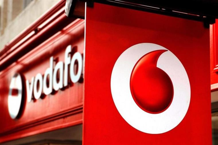 Receitas totais da Vodafone Portugal sobem 0,3% para 1084 milhões