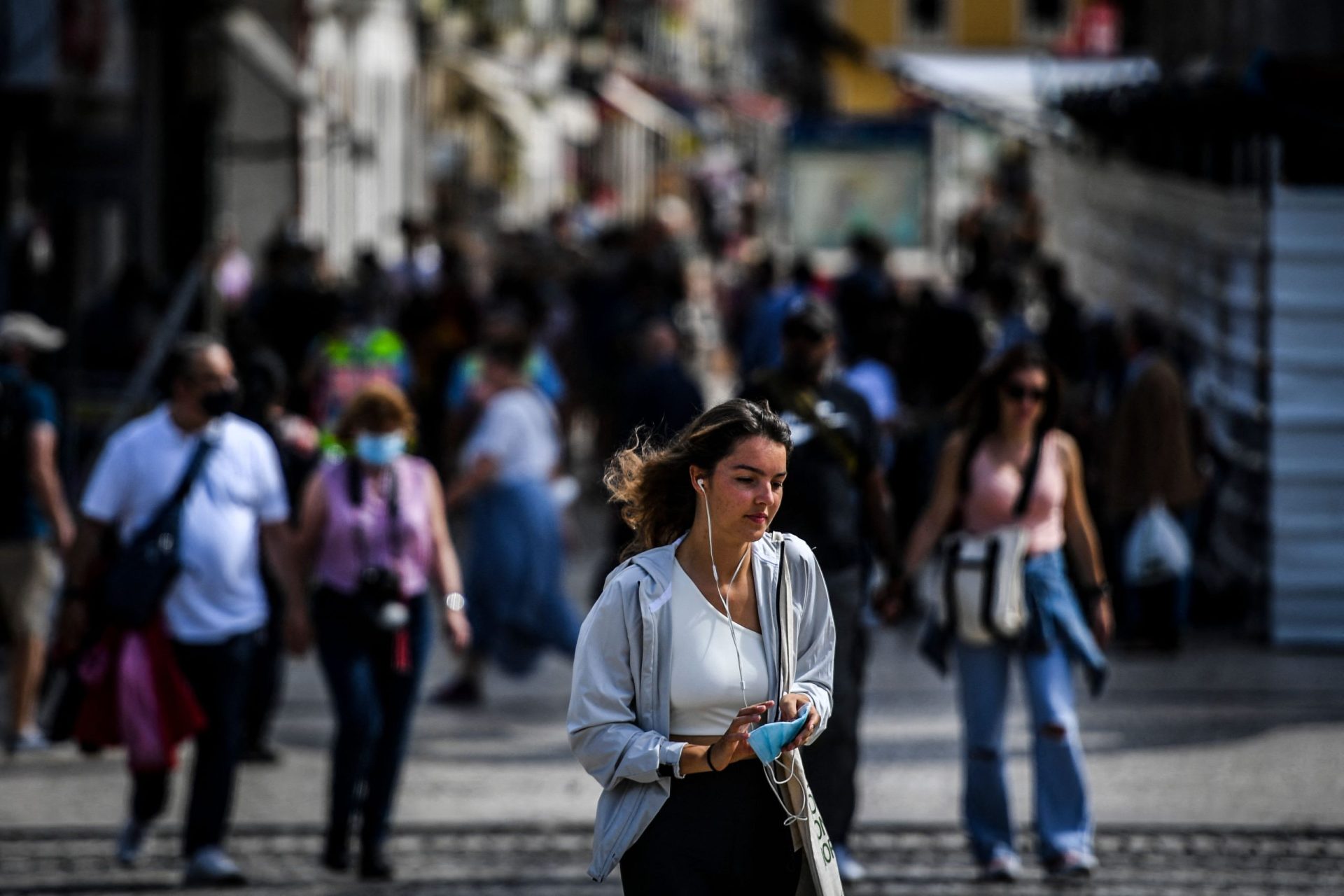 Projeções apontam para epidemia estável até dezembro em Portugal