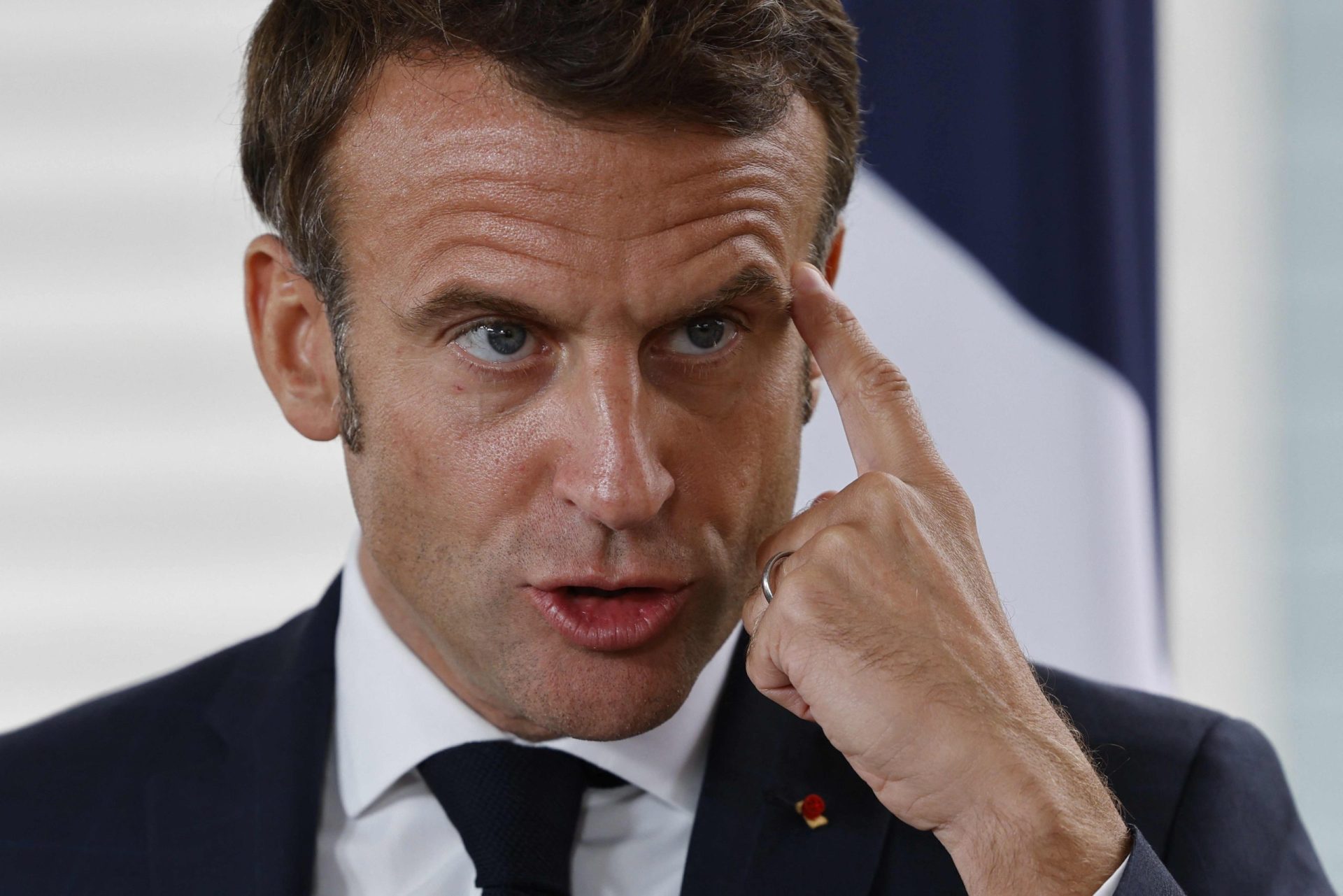 Macron enfrenta greve nas refinarias e escassez de combustível