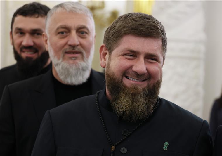 Líder da Chechénia vai enviar filhos adolescentes para a guerra