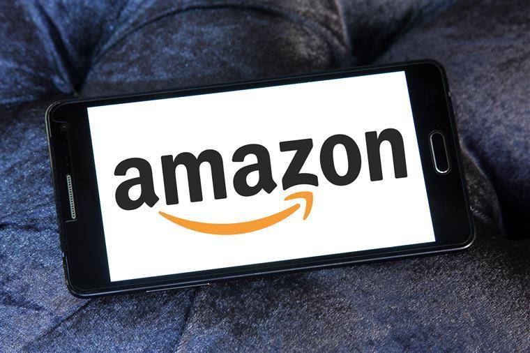 Amazon planeia despedir  cerca de 10 mil trabalhadores